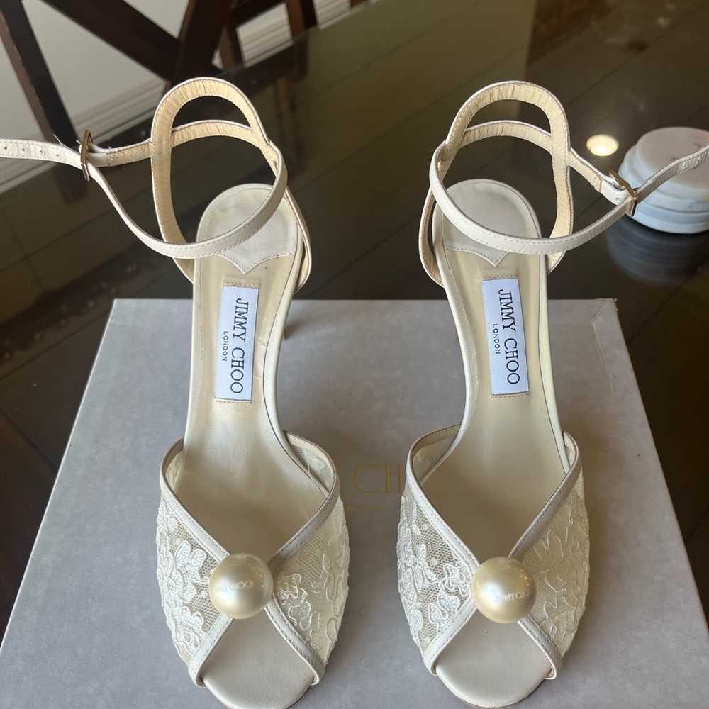 Jimmy Choo Sacora 85